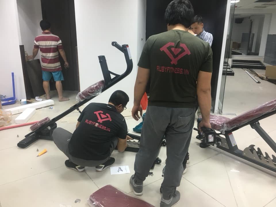 lắp ráp máy tập gym chuyên nghiệp