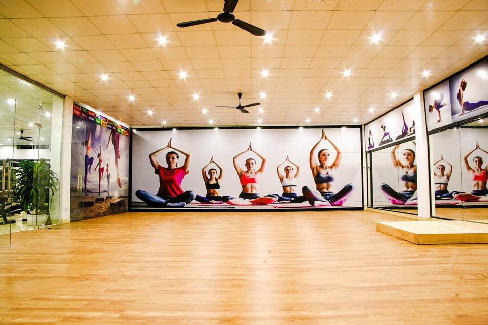 trang trí phòng tập yoga