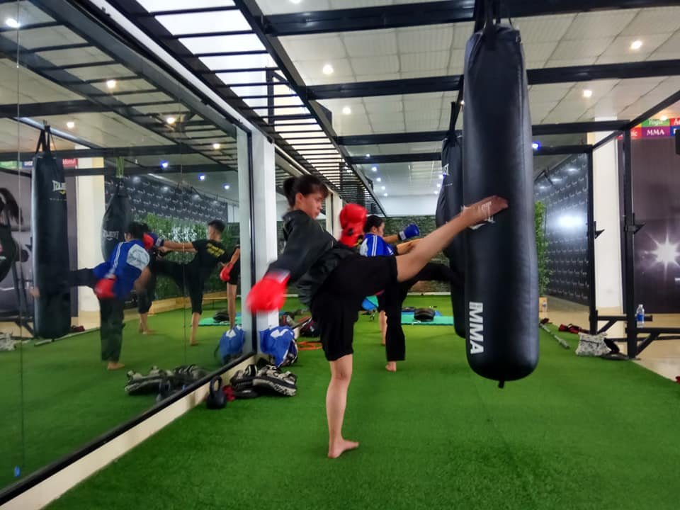 Tập luyện boxing kickfit tại phòng tập gym