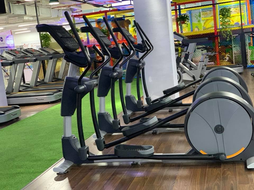 khu vực đặt máy tập cardio tại phòng gym