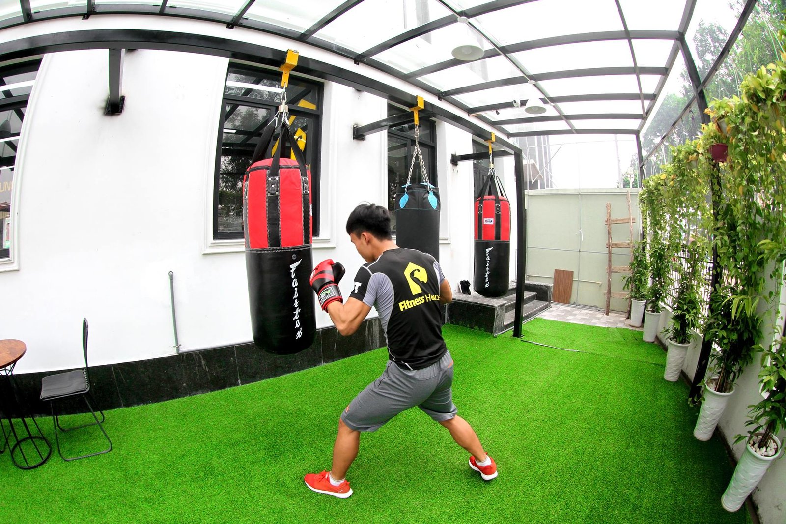 khu vực tập luyện boxing kickfit tại Fitness House